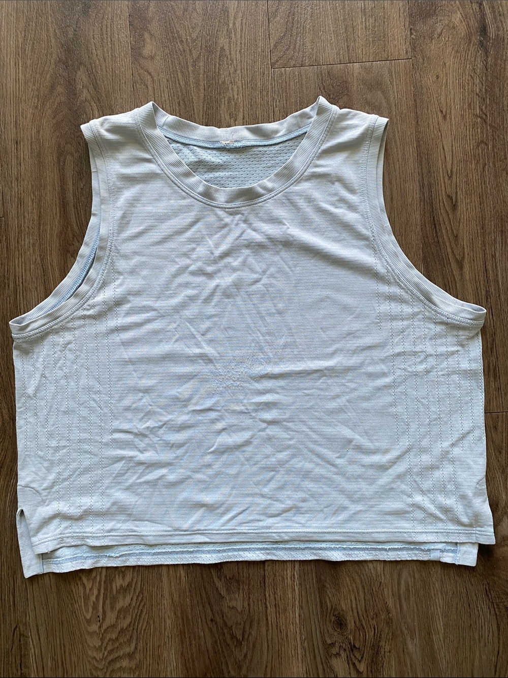 lululemon athletica Train to Be hi low hem tank top